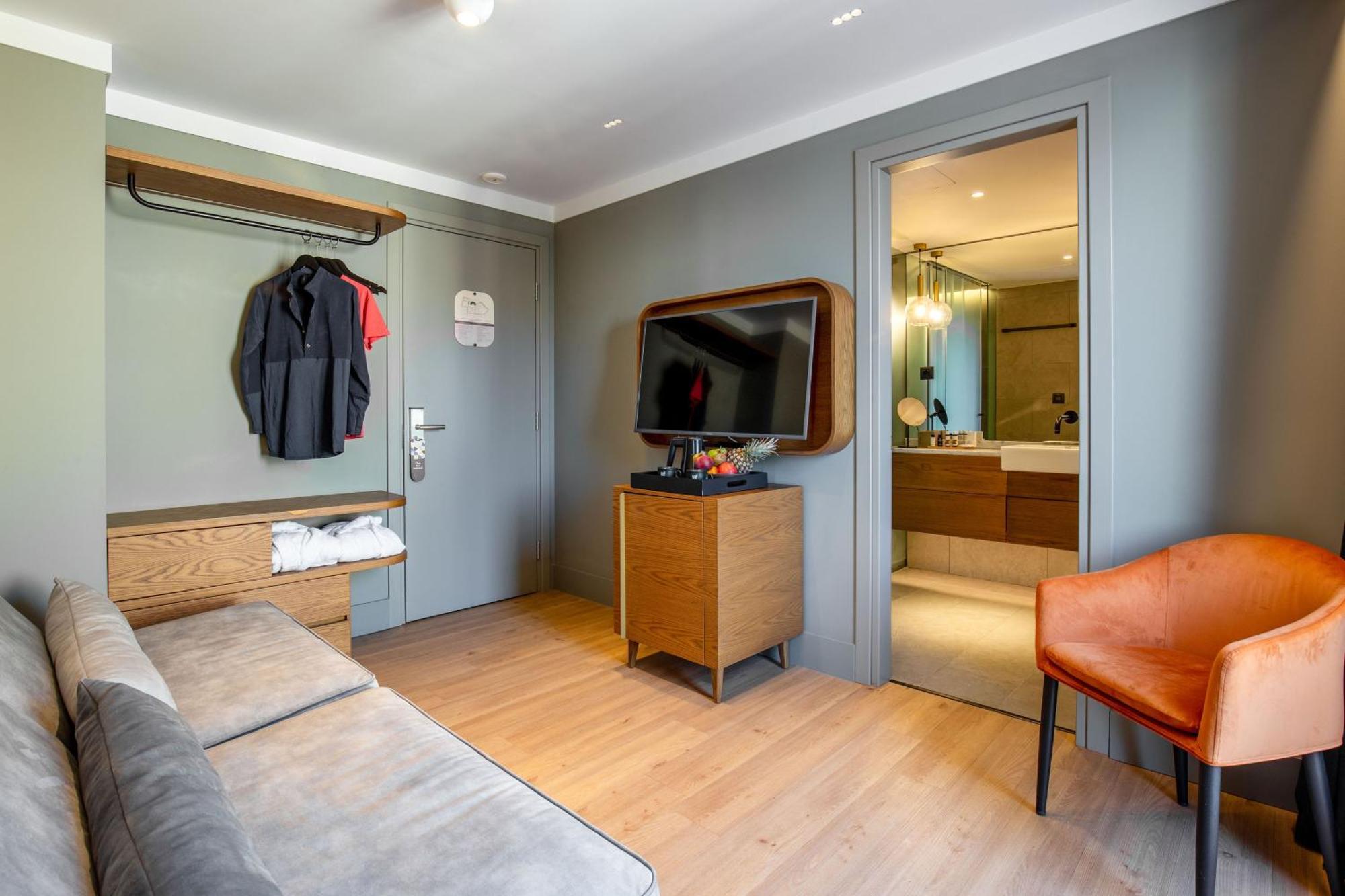 Bob W Eolou Hotell Aten Exteriör bild